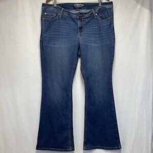 TORRID Luxe Slim Boot Cut Jeans Women Size 18R Blue Mid-Rise Super Stretch